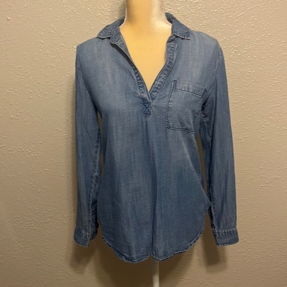Anthropologie Cloth & Stone Denim Tencel Top Size XS - Picture 1 of 6